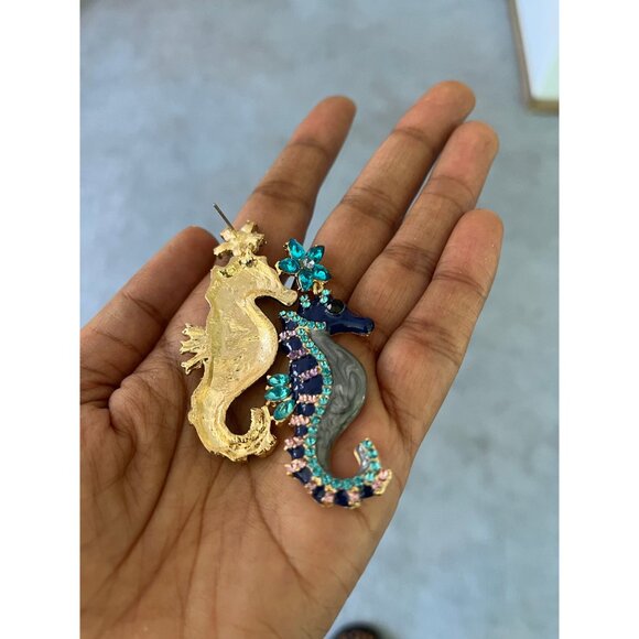 Sea horse earrings , blue earrings , dark blue earrings - Picture 5 of 8